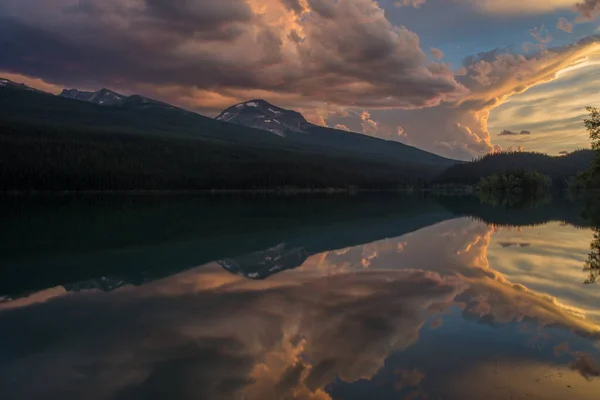 Tempesta Montagna — Foto Stock