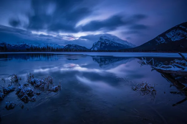 Puesta Sol Las Montañas Rocosas Canadienses —  Fotos de Stock