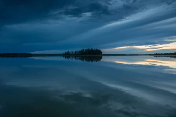 Isla Elk Puesta Del Sol Alberta — Foto de Stock