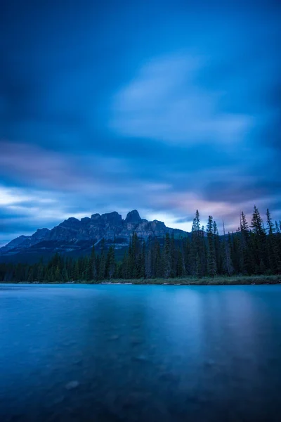 Pôr Sol Nas Montanhas Rochosas Canadenses — Fotografia de Stock