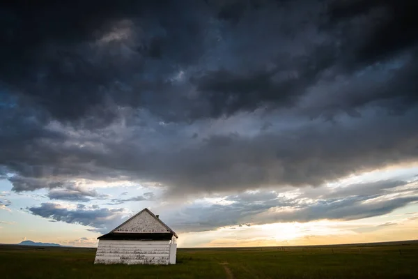 Céu Tempestuoso Nas Pradarias Canadenses — Fotografia de Stock