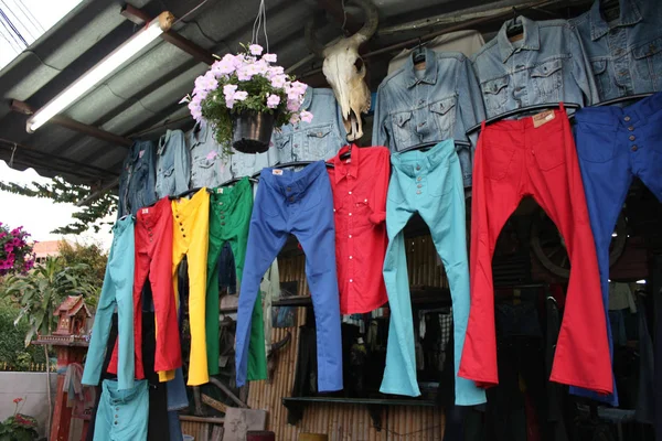 İkinci el. Denim eşyaları. Tayland, Bangkok