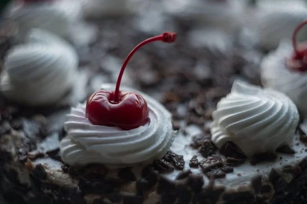 Cherry Cream Closeup Cherry Chocolate Cake White Cream Red Cherry — Stock Photo, Image