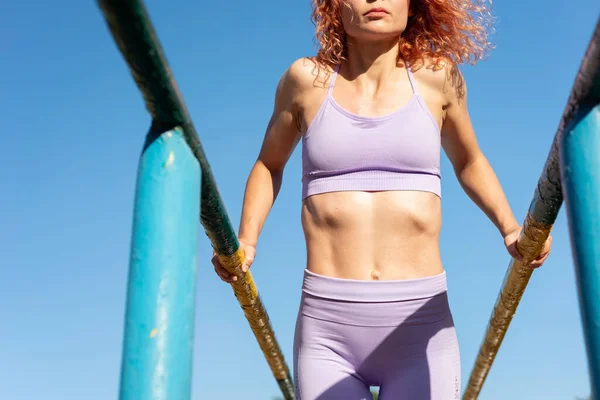 Young Red Haired Sportswoman Doing Push Ups Uneven Bars Street — Stock Photo, Image