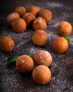 Şeker Tozu ile Lezzetli Cottage peynir linuts