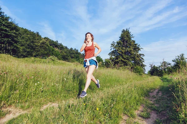 Jeune Femme Jogging Dans Nature Coucher Soleil — Photo