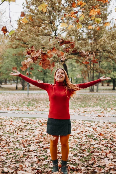 Young Woman Throwing Autumn Leaves Air Park — Stock Photo, Image