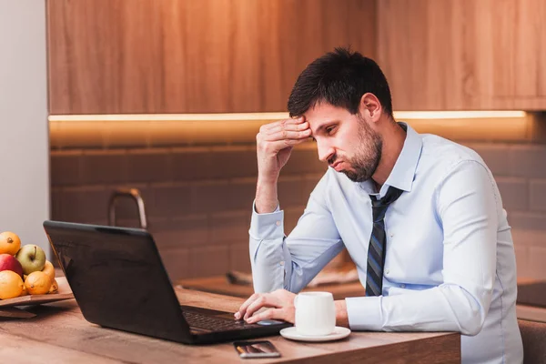 Young Businessman Working Laptop Home — Stock Photo, Image