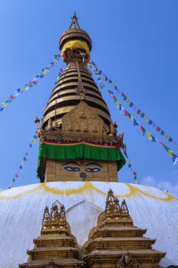 Maymun Tapınağı olarak da bilinen Swayambhunath, Nepal Katmandu 'nun kalbinde yer almaktadır ve UNESCO tarafından Dünya Mirası ilan edilmiştir.