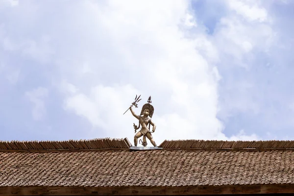 Statua Sul Tetto Della Piazza Patan Durbar Patan Dichiarata Patrimonio — Foto Stock