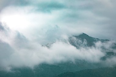 Dumanlı Tepe, Tai Mo Shan, Hong Kong