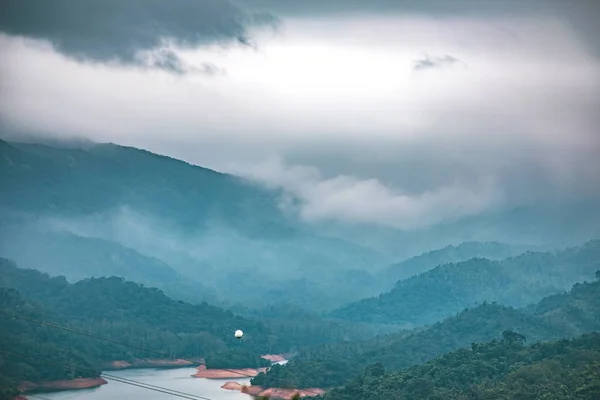 Misty Peak Tai Shan Hong Kong — Stock fotografie