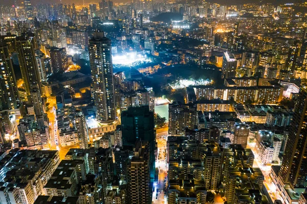 これは九龍 香港の夜の街について — ストック写真