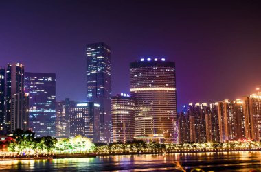 Guangzhou, Çin 'in güzel gece manzarası