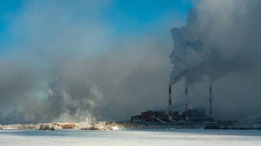 sıcak metal zemin üzerinde patlama fırını