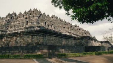 Borobudur Tapınağı akşam