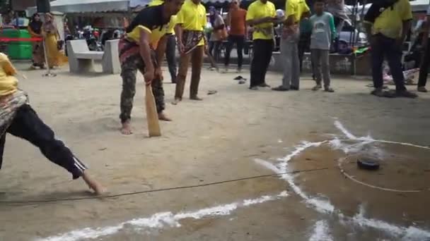 Terengganu Malaysia Julho 2019 Cultura Asiática Top Spinning Gasing Jogo — Vídeo de Stock