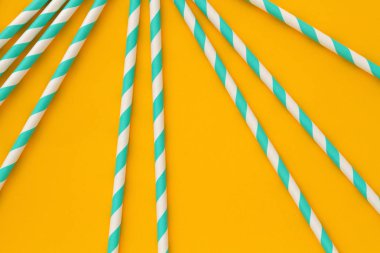 Grup kokteyller için karton borular