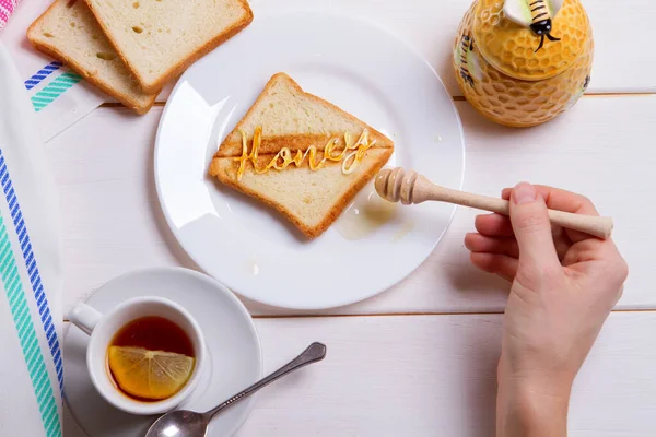 早餐蜂蜜吐司 — 图库照片