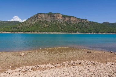 Güzel dağlar ve manzaralar.