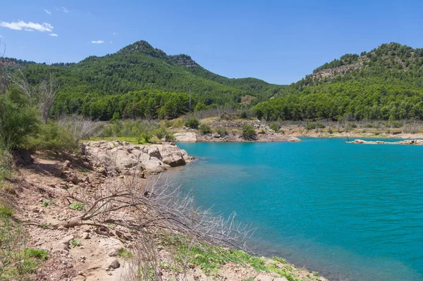 Güzel dağlar ve manzaralar.