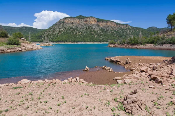 Güzel dağlar ve manzaralar.