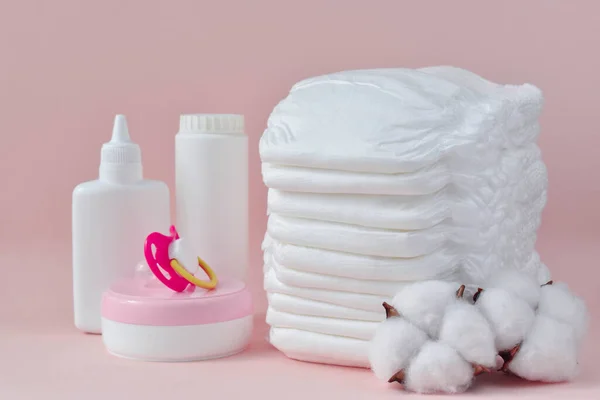Acessórios Para Higiene Pessoal Uma Criança Pequena Limpeza Cuidados Saudáveis — Fotografia de Stock