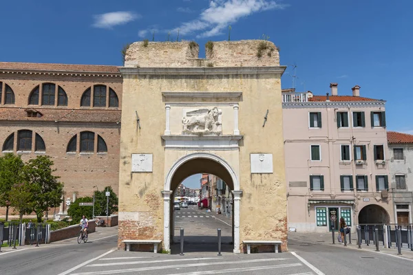 역사적인 게이트 가리발디 이탈리아 베네토 베니스에서에서 Corso 포폴로에 마리아 — 스톡 사진