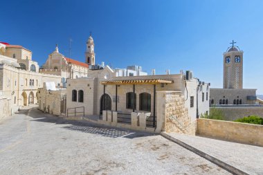 Eski sokak ve Yunan Bizans Katolik Kilisesi Bethlehem görüntüleyin. Filistin toprakları. İsrail.
