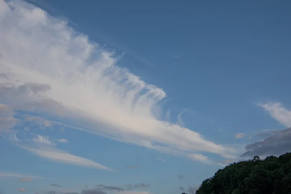 Облака Голубом Летнем Небе — стоковое фото