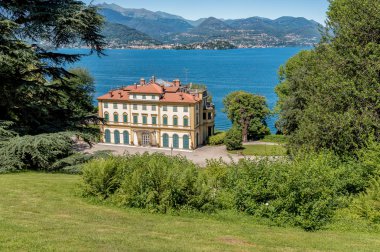 Stresa, Piedmont, İtalya - 14 Haziran 2018: Görünüm, Villa Pallavicino, Stresa, İtalya için Lake Maggiore üzerinde Antik residence