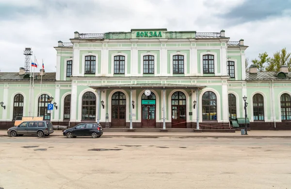 Pskov, Rusya Federasyonu - 5 Mayıs 2018: görünüm tren istasyonuna cephe Pskov, Rusya