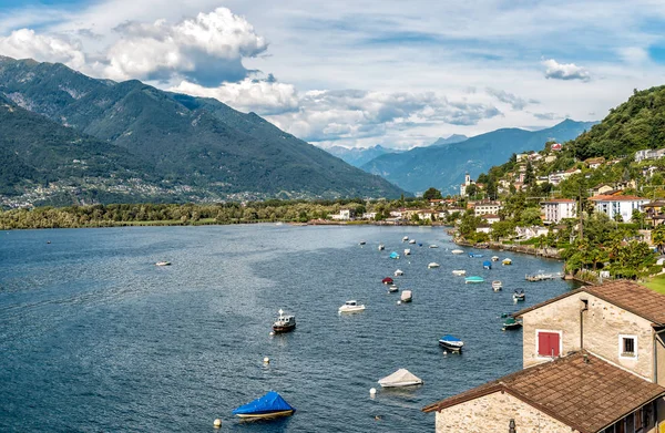 Landschap Van Het Lago Maggiore Met Bergen Magadino Dorp Achtergrond — Stockfoto