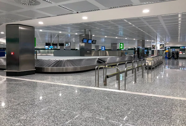 费尔诺 马尔彭萨 意大利 2018年10月28日 米兰马尔本萨国际机场1号航站楼行李认领区 — 图库照片
