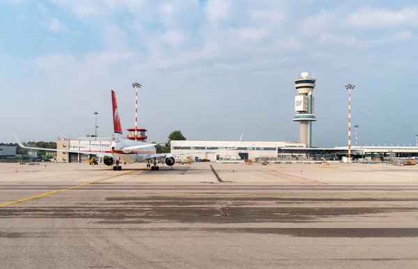 Ferno Milán Malpensa Italia Octubre 2018 Vista Terminal Del Aeropuerto — Foto de Stock