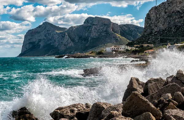 Paisagem Mar Mediterrâneo Com Capo Gallo Monte Sobre Fundo Dia — Fotografia de Stock
