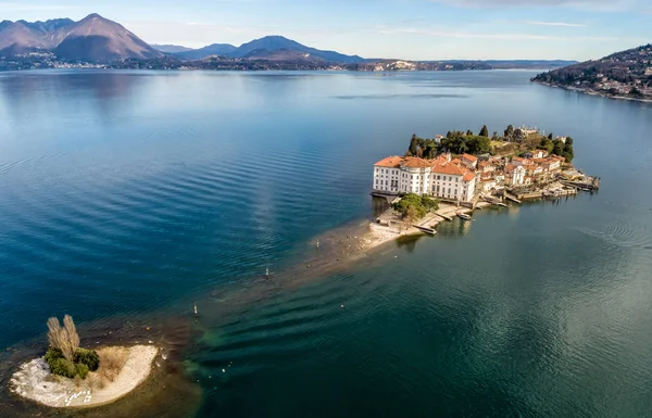Ada Bella, Lake Maggiore, havadan görünümü Kuzey İtalya, Stresa, Verbania Piedmont Borromean Adaları biridir