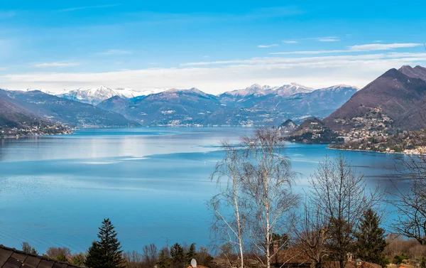 Landscape Lake Maggiore Clear Winter Day Stresa Piedmont Italy — Stock Photo, Image