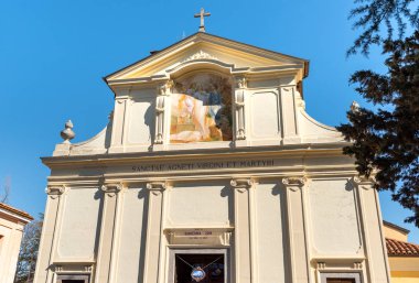 Masciago Primo, Varese, İtalya - Marc 22, 2019: Antik parish Kilisesi, Sant Agnese Masciago Primo Valcuvia, Varese eyaletinde, Lombardiya, küçük bir köyde