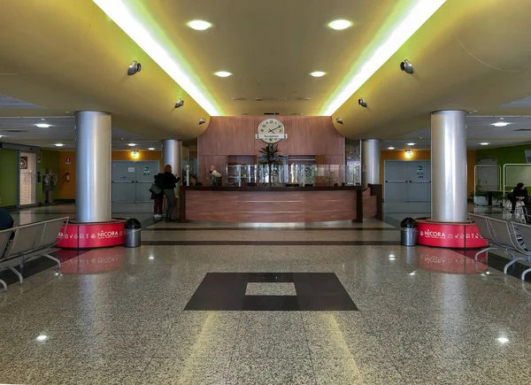 瓦雷塞 伦巴第 意大利 2019年2月13日 内入口的Circolo医院或奥佩多迪Circolo和Macchi基金会 是意大利瓦雷塞最大的医院 — 图库照片