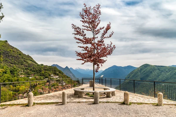 Vistas Panorámicas Desde Terraza Del Monte Bre Sobre Lago Lugano — Foto de Stock