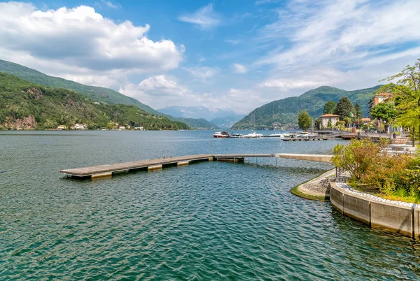 Lugano Tájképe Felhős Napon Porto Ceresio Tresa Olaszország — Stock Fotó