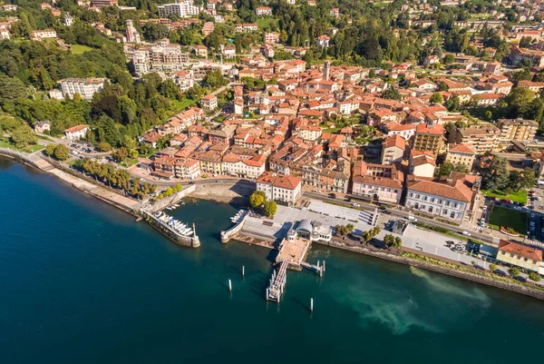 Vista Aérea Luino Una Pequeña Ciudad Orilla Del Lago Mayor — Foto de Stock