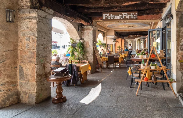 Morcote Ticino Switzerland September 2019 Tourists Enjoying Outdoor Bar Picturesque — Stock Photo, Image