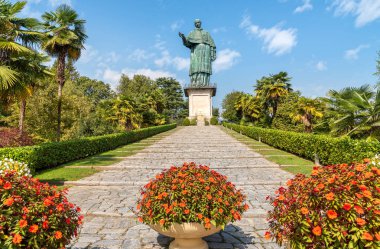 Saint Carlo Borromeo Heykeli 'ndeki bakır Saint Carlone Borromeo heykeli, Arona, Piedmont, İtalya