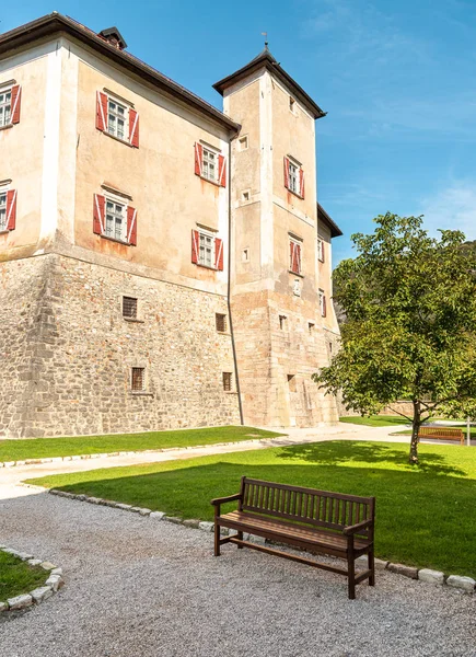 Veduta Castel Thun Gotico Castello Medievale Vigo Ton Provincia Trento — Foto Stock