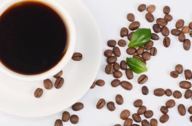 Kahve çekirdekleri içinde Kupası yakın çekim