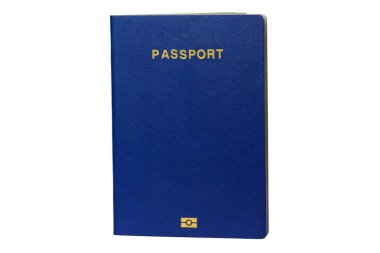 Beyaz zemin üzerinde boş mavi biyometrik pasaport, örtün