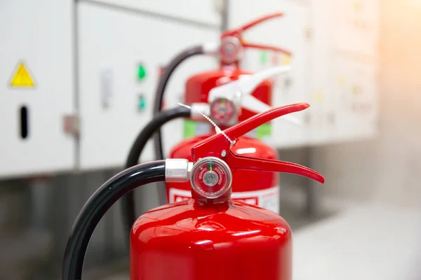 Tanque Extintores Incêndio Vermelho Nos Conceitos Construção Prevenção Incêndio — Fotografia de Stock