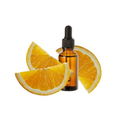 Koyu kahverengi cam şişe yüz serumu C vitamini ya da beyaz üzerine izole edilmiş gerekli yağ ve portakal dilimleri.